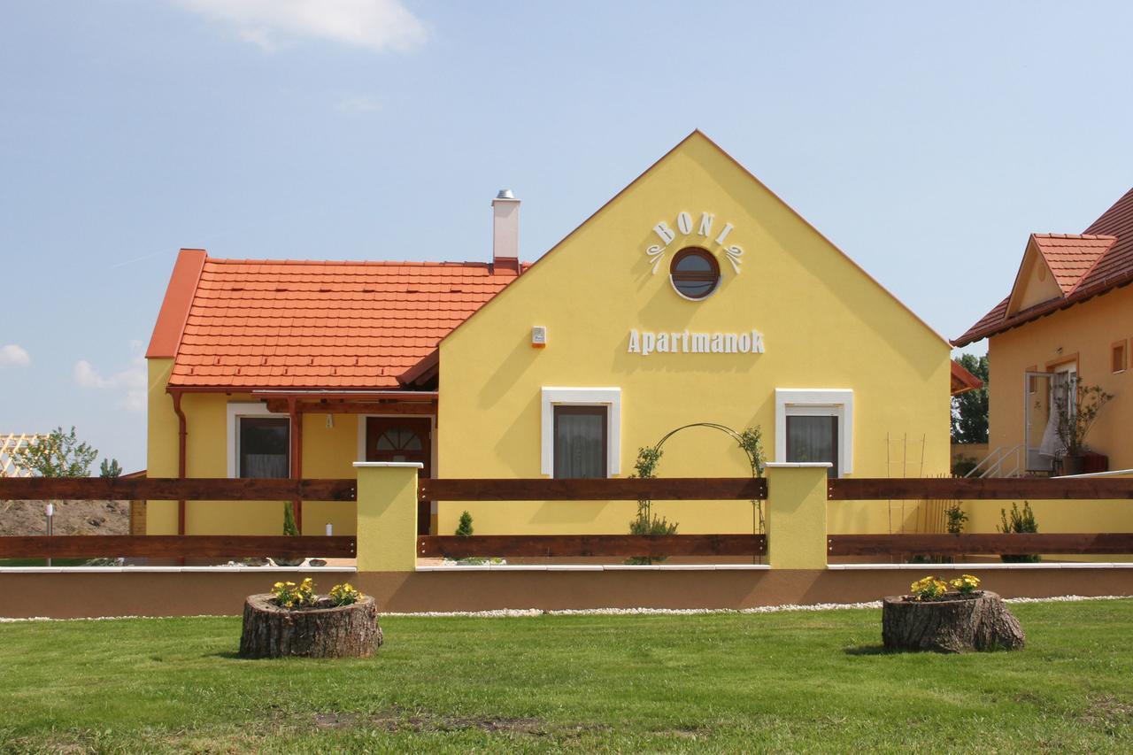 Boni Apartman Hegykő エクステリア 写真